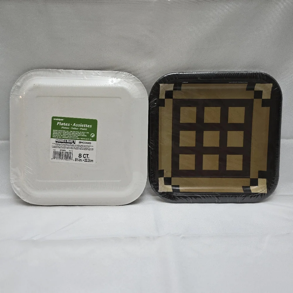 Minecraft 48pc Party Tableware Set For 16 Dinner and Cake Paper Plates & Napkins